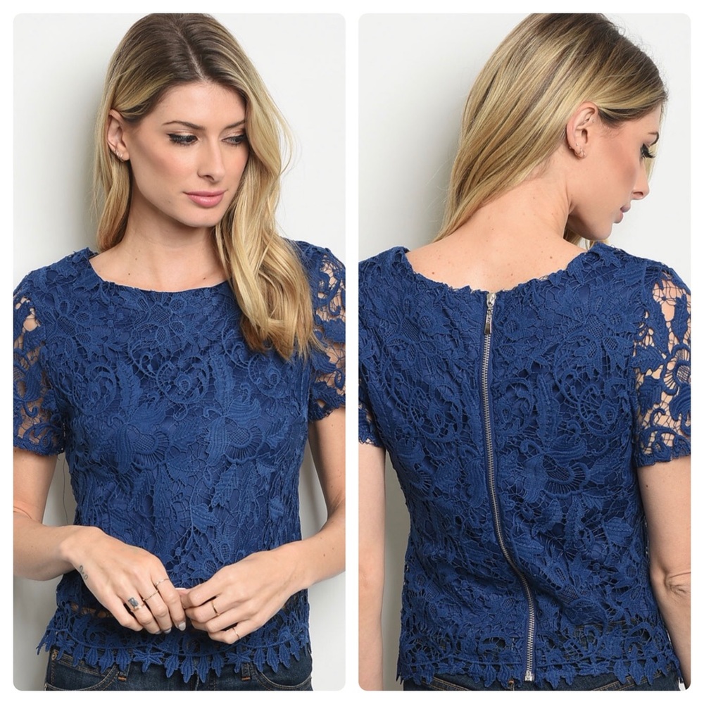 🌻Beautiful blue top🌻